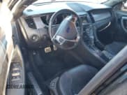 ✅ 2013 Ford Taurus SHO • VIN: 1FAHP2KT3DG169563 • Lot: 87236185. Wystawiony na Copart z przebiegiem 83 474 mil. Bezpłatny archiwum sprzedaży aukcyjnych z USA i szczegółowy raport historii pojazdu na DreamBid. Zdjęcie 8.