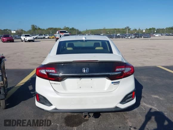 ✅ 2019 Honda Clarity Touring • VIN: JHMZC5F32KC001468 • Lot: 43483924. Wystawiony na IAAI z przebiegiem 114 020 mil. Bezpłatny archiwum sprzedaży aukcyjnych z USA i szczegółowy raport historii pojazdu na DreamBid. Zdjęcie 16.
