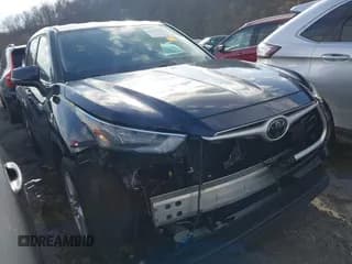 ✅ 2020 Toyota Highlander LE • VIN: 5TDBZRBH4LS043649 • Lot: 41425332. Listed on IAAI with 66,161 mi. Free auction sales archive from the USA and detailed vehicle history report at DreamBid. Image 1.