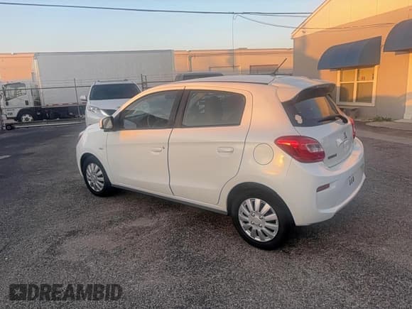 ✅ 2019 Mitsubishi Mirage ES • VIN: ML32A3HJ6KH009801 • Lot: 92753855. Wystawiony na Copart z przebiegiem 29 126 mil. Bezpłatny archiwum sprzedaży aukcyjnych z USA i szczegółowy raport historii pojazdu na DreamBid. Zdjęcie 3.