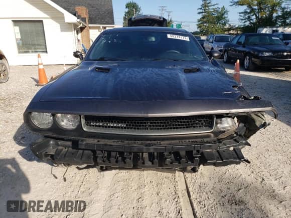 2014 Dodge Challenger SXT z VIN 2C3CDYAG4EH313829, wystawiony jako Copart lot #68274174 z przebiegiem Nie podano mil oraz Szkoda całkowita • Salvage title. Historia ofert i sprzedaży dostępna na DreamBid. Obrazek 5.