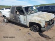 ✅ 1998 Chevrolet Silverado 1500 • VIN: 2GCEC19R6W1141012 • Lot: 43481513. Wystawiony na IAAI z przebiegiem 205 695 mil. Bezpłatny archiwum sprzedaży aukcyjnych z USA i szczegółowy raport historii pojazdu na DreamBid. Zdjęcie 1.