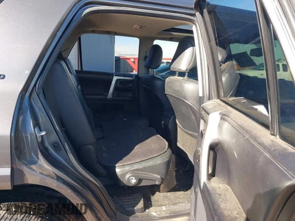 ✅ 2012 Toyota 4Runner SR5 • VIN: JTEBU5JR6C5090281 • Lot: 43275064. Listed on IAAI with 195,673 mi. Free auction sales archive from the USA and detailed vehicle history report at DreamBid. Image 8.