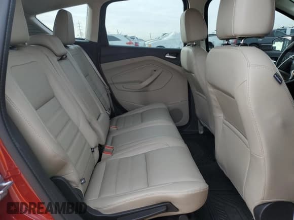 ✅ 2017 Ford C-Max Titanium • VIN: 1FADP5DU2HL109745 • Lot: 43335025. Wystawiony na Copart z przebiegiem 20 750 mil. Bezpłatny archiwum sprzedaży aukcyjnych z USA i szczegółowy raport historii pojazdu na DreamBid. Zdjęcie 11.