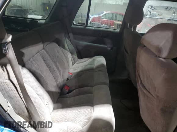 2001 Chevrolet Blazer LT with VIN 1GNDT13W912134288, listed as a Copart auction lot 87112824 with 152,925 mi miles and Salvage title. Bid and sale history available at DreamBid. Image 11.