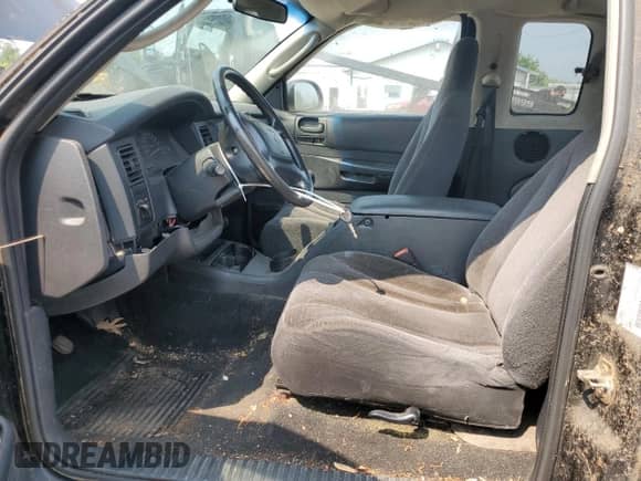 2004 Dodge Dakota with VIN 1D7GL12K34S642643, listed as a Copart auction lot 67373765 with 145,711 mi miles and Clean title. Bid and sale history available at DreamBid. Image 7.