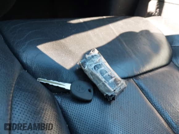 ✅ 2011 Cadillac DTS Premium Collection • VIN: 1G6KH5E6XBU116123 • Лот: 43173325. Опубликован ранее на IAAI с пробегом 185 157 миль. Бесплатный доступ к архиву аукционных продаж из США и подробный отчёт об истории автомобиля на DreamBid. Изображение 11.