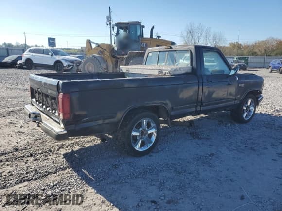 ✅ 1990 Ford Ranger Splash • VIN: 1FTCR10A7LUB27763 • Lot: 81558544. Listed on Copart with 2,221 mi. Free auction sales archive from the USA and detailed vehicle history report at DreamBid. Image 3.