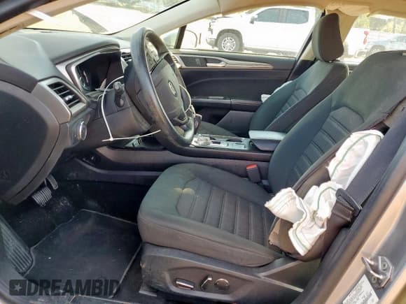 ✅ 2020 Ford Fusion SE • VIN: 3FA6P0H73LR118562 • Lot: 90082085. Listed on Copart with 144,529 mi. Free auction sales archive from the USA and detailed vehicle history report at DreamBid. Image 7.