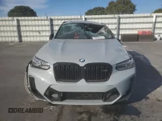 ✅ 2023 BMW X4 M • VIN: 5YM23EC00P9S11365 • Lot: 83022114. Wystawiony na Copart z przebiegiem 15 151 mil. Bezpłatny archiwum sprzedaży aukcyjnych z USA i szczegółowy raport historii pojazdu na DreamBid. Zdjęcie 5.