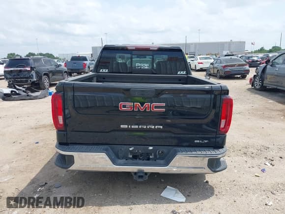 ✅ 2021 GMC Sierra 1500 SLT • VIN: 3GTP8DEDXMG231158 • Lot: 42188032. Listed on IAAI with 83,190 mi. Free auction sales archive from the USA and detailed vehicle history report at DreamBid. Image 17.