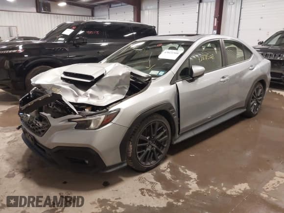 ✅ 2022 Subaru WRX Premium • VIN: JF1VBAF60N9018007 • Lot: 43821508. Wystawiony na IAAI z przebiegiem 76 948 mil. Bezpłatny archiwum sprzedaży aukcyjnych z USA i szczegółowy raport historii pojazdu na DreamBid. Zdjęcie 2.