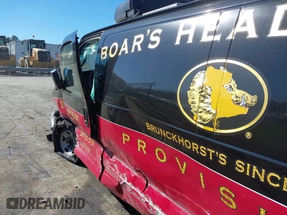 ✅ 2017 Chevrolet Express Cargo • VIN: 1GCWGAFF6H1291990 • Lot: 43514132. Wystawiony na IAAI z przebiegiem 255 669 mil. Bezpłatny archiwum sprzedaży aukcyjnych z USA i szczegółowy raport historii pojazdu na DreamBid. Zdjęcie 20.