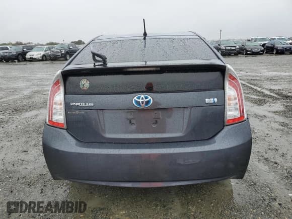 ✅ 2014 Toyota Prius Three • VIN: JTDKN3DU0E1810660 • Lot: 84292625. Wystawiony na Copart z przebiegiem 178 610 mil. Bezpłatny archiwum sprzedaży aukcyjnych z USA i szczegółowy raport historii pojazdu na DreamBid. Zdjęcie 6.