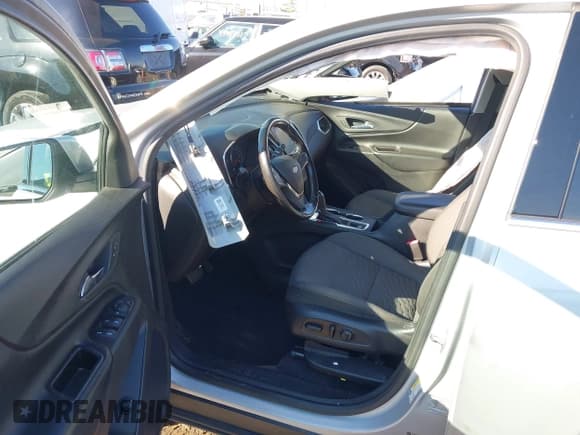 ✅ 2020 Chevrolet Equinox LT • VIN: 2GNAXJEV0L6195630 • Лот: 43458125. Опубликован ранее на IAAI с пробегом 191 635 миль. Бесплатный доступ к архиву аукционных продаж из США и подробный отчёт об истории автомобиля на DreamBid. Изображение 5.