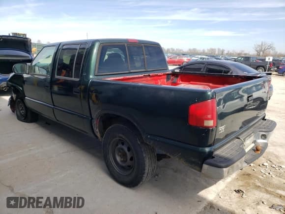 ✅ 2001 Chevrolet S-10 LS • VIN: 1GCDT13W11K244051 • Лот: 55495223. Опубликован ранее на Copart с пробегом Не указан. Бесплатный доступ к архиву аукционных продаж из США и подробный отчёт об истории автомобиля на DreamBid. Изображение 2.