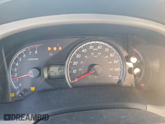 ✅ 2012 Toyota Sienna LE • VIN: 5TDKK3DC2CS193746 • Lot: 95155755. Wystawiony na Copart z przebiegiem 178 176 mil. Bezpłatny archiwum sprzedaży aukcyjnych z USA i szczegółowy raport historii pojazdu na DreamBid. Zdjęcie 9.