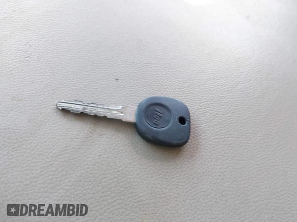 ✅ 2009 Chevrolet Suburban LS • VIN: 1GNFC16069R191034 • Lot: 41583684. Listed on IAAI with 195,900 mi. Free auction sales archive from the USA and detailed vehicle history report at DreamBid. Image 11.