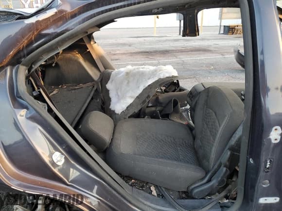 ✅ 2019 Chevrolet Equinox LT • VIN: 3GNAXKEV6KS519475 • Лот: 83860445. Опубликован ранее на Copart с пробегом Не указан. Бесплатный доступ к архиву аукционных продаж из США и подробный отчёт об истории автомобиля на DreamBid. Изображение 10.