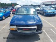 ✅ 2002 GMC Sonoma SLS • VIN: 1GTCS14W628215382 • Lot: 42824342. Listed on IAAI with 283,410 mi. Free auction sales archive from the USA and detailed vehicle history report at DreamBid. Image 12.