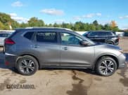 ✅ 2017 Nissan Rogue SL • VIN: 5N1AT2MV0HC761145 • Лот: 43506591. Опубликован ранее на IAAI с пробегом 117 810 миль. Бесплатный доступ к архиву аукционных продаж из США и подробный отчёт об истории автомобиля на DreamBid. Изображение 14.