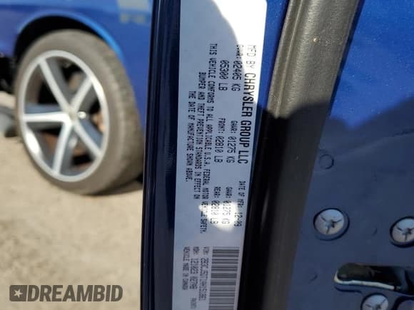 ✅ 2010 Dodge Challenger R/T Classic • VIN: 2B3CJ5DT1AH151861 • Lot: 77094884. Wystawiony na Copart z przebiegiem 81 055 mil. Bezpłatny archiwum sprzedaży aukcyjnych z USA i szczegółowy raport historii pojazdu na DreamBid. Zdjęcie 12.