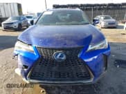 ✅ 2019 Lexus UX 250h • VIN: JTHU9JBH4K2015400 • Лот: 41525608. Опубликован ранее на IAAI с пробегом Не указан. Бесплатный доступ к архиву аукционных продаж из США и подробный отчёт об истории автомобиля на DreamBid. Изображение 11.