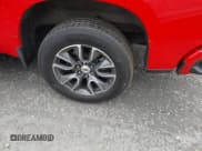 ✅ 2021 Chevrolet Silverado 1500 RST • VIN: 3GCUYEEDXMG230939 • Lot: 42257836. Wystawiony na IAAI z przebiegiem 122 201 mil. Bezpłatny archiwum sprzedaży aukcyjnych z USA i szczegółowy raport historii pojazdu na DreamBid. Zdjęcie 12.