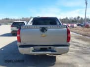 ✅ 2007 Chevrolet Avalanche LTZ • VIN: 3GNFK12357G123484 • Lot: 41881886. Listed on IAAI with 181,223 mi. Free auction sales archive from the USA and detailed vehicle history report at DreamBid. Image 15.