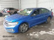 ✅ 2022 Volkswagen Jetta Sport • VIN: 3VWBM7BU3NM023523 • Лот: 42618751. Опубликован ранее на IAAI с пробегом 23 572 миль. Бесплатный доступ к архиву аукционных продаж из США и подробный отчёт об истории автомобиля на DreamBid. Изображение 2.