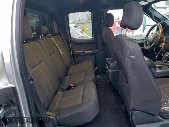 ✅ 2016 Ford F-150 XLT • VIN: 1FTFX1EF1GFB06909 • Lot: 95685405. Wystawiony na Copart z przebiegiem 185 457 mil. Bezpłatny archiwum sprzedaży aukcyjnych z USA i szczegółowy raport historii pojazdu na DreamBid. Zdjęcie 10.