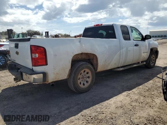 ✅ 2007 Chevrolet Silverado 1500 Work Truck • VIN: 1GCEC19J37E528661 • Lot: 58407105. Listed on Copart with 239,619 mi. Free auction sales archive from the USA and detailed vehicle history report at DreamBid. Image 3.