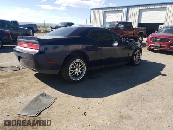 ✅ 2014 Dodge Challenger SXT • VIN: 2C3CDYAG6EH251298 • Lot: 68523034. Wystawiony na Copart z przebiegiem Nie podano. Bezpłatny archiwum sprzedaży aukcyjnych z USA i szczegółowy raport historii pojazdu na DreamBid. Zdjęcie 3.