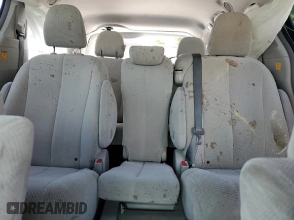 ✅ 2012 Toyota Sienna LE AAS • VIN: 5TDKK3DC3CS208433 • Lot: 60244815. Listed on Copart with 127,481 mi. Free auction sales archive from the USA and detailed vehicle history report at DreamBid. Image 10.