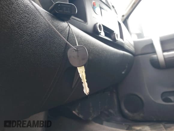 ✅ 2007 Chevrolet Silverado 1500 1LT • VIN: 2GCEC13J971511292 • Lot: 42181818. Wystawiony na IAAI z przebiegiem 239 647 mil. Bezpłatny archiwum sprzedaży aukcyjnych z USA i szczegółowy raport historii pojazdu na DreamBid. Zdjęcie 11.