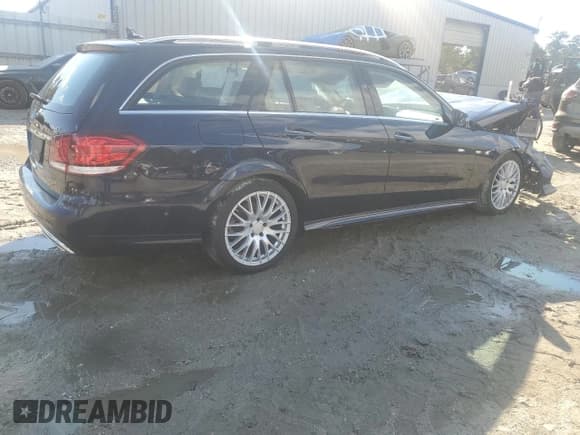 ✅ 2016 Mercedes-Benz E 350 Luxury • VIN: WDDHH8JB3GB256793 • Lot: 90660595. Listed on Copart with 82,531 mi. Free auction sales archive from the USA and detailed vehicle history report at DreamBid. Image 3.