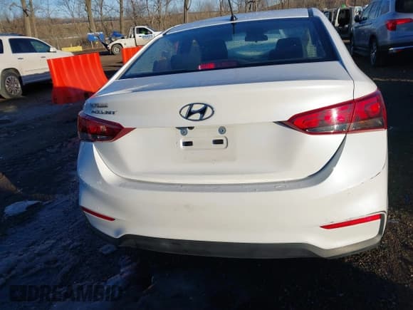 ✅ 2019 Hyundai Accent SE • VIN: 3KPC24A33KE069184 • Лот: 41452724. Опубликован ранее на IAAI с пробегом 66 049 миль. Бесплатный доступ к архиву аукционных продаж из США и подробный отчёт об истории автомобиля на DreamBid. Изображение 16.