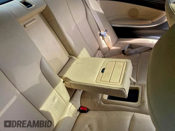 ✅ 2017 BMW 4 Series 430i xDrive • VIN: WBA4R9C50HK878186 • Лот: 97171085. Опубликован ранее на Copart с пробегом 74 505 миль. Бесплатный доступ к архиву аукционных продаж из США и подробный отчёт об истории автомобиля на DreamBid. Изображение 6.