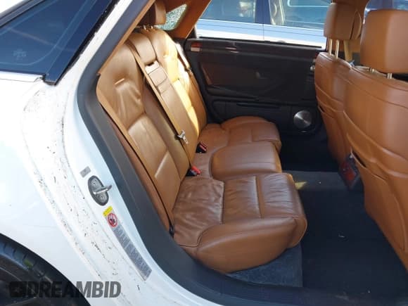 ✅ 2007 Audi A8 4.2L • VIN: WAUMV44E77N011250 • Lot: 41669815. Wystawiony na IAAI z przebiegiem Nie podano. Bezpłatny archiwum sprzedaży aukcyjnych z USA i szczegółowy raport historii pojazdu na DreamBid. Zdjęcie 8.