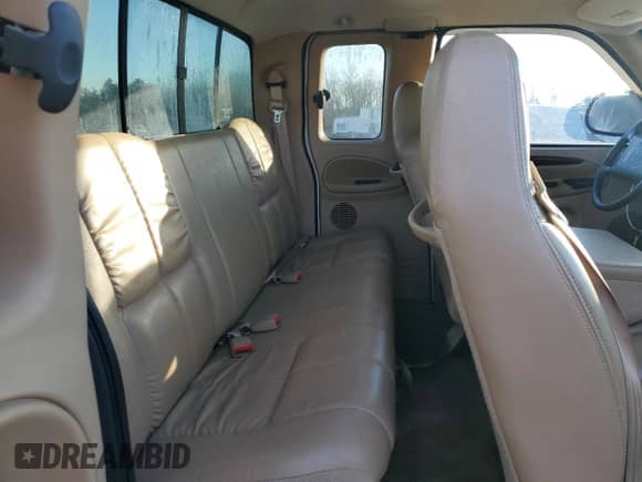 1999 Dodge 1500 с VIN 3B7HC13Z5XM562235, выставлен на аукционе Copart как лот 86053294 с пробегом 149 234 миль миль и Списание • Salvage title. История ставок и продаж доступна на DreamBid. Изображение 11.