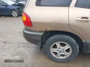 ✅ 2004 Hyundai Santa Fe GLS • VIN: KM8SC73D94U755102 • Lot: 43566404. Listed on IAAI with 202,091 mi. Free auction sales archive from the USA and detailed vehicle history report at DreamBid. Image 6.