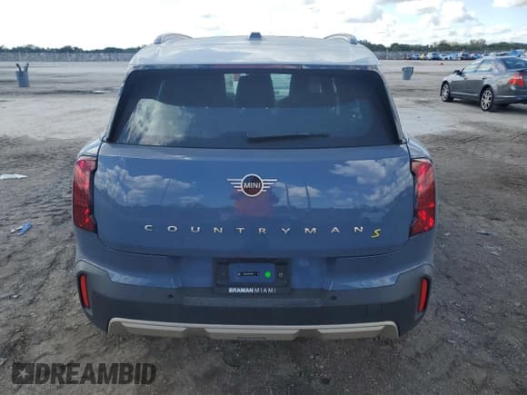 ✅ 2025 MINI Countryman SE • VIN: WMZ53GA08S7R55045 • Lot: 46103385. Listed on Copart with 2,929 mi. Free auction sales archive from the USA and detailed vehicle history report at DreamBid. Image 6.
