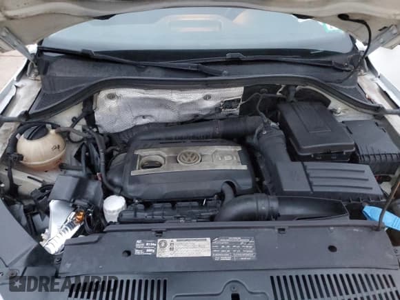 ✅ 2010 Volkswagen Tiguan S • VIN: WVGAV7AX6AW520790 • Lot: 93740975. Wystawiony na Copart z przebiegiem 141 303 mil. Bezpłatny archiwum sprzedaży aukcyjnych z USA i szczegółowy raport historii pojazdu na DreamBid. Zdjęcie 12.