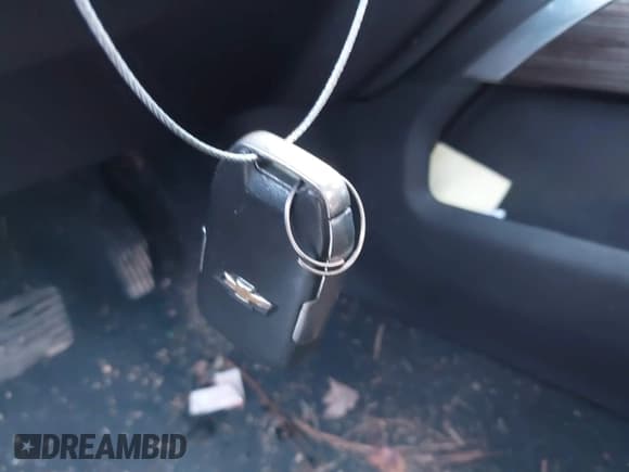 ✅ 2020 Chevrolet Silverado 1500 RST • VIN: 3GCUYEEL0LG438818 • Lot: 40846782. Wystawiony na IAAI z przebiegiem 108 018 mil. Bezpłatny archiwum sprzedaży aukcyjnych z USA i szczegółowy raport historii pojazdu na DreamBid. Zdjęcie 11.