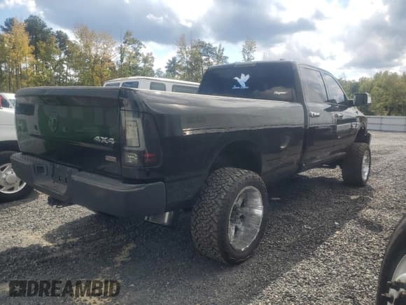 ✅ 2012 Ram 2500 ST • VIN: 3C6UD5HL7CG282355 • Lot: 80165545. Listed on Copart with 170,861 mi. Free auction sales archive from the USA and detailed vehicle history report at DreamBid. Image 3.