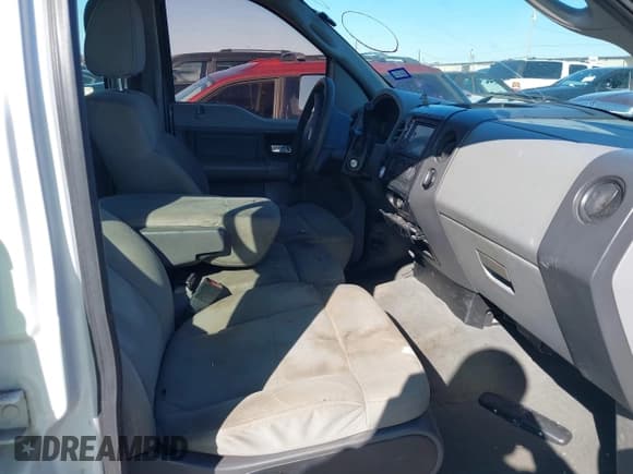 ✅ 2008 Ford F-150 XL • VIN: 1FTRW12W08FB89898 • Lot: 41367336. Listed on IAAI with 323,488 mi. Free auction sales archive from the USA and detailed vehicle history report at DreamBid. Image 5.