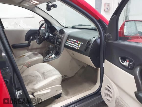 ✅ 2005 Saturn VUE • VIN: 5GZCZ63445S816014 • Lot: 41817841. Wystawiony na IAAI z przebiegiem 164 480 mil. Bezpłatny archiwum sprzedaży aukcyjnych z USA i szczegółowy raport historii pojazdu na DreamBid. Zdjęcie 5.