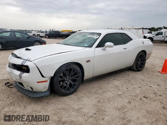 ✅ 2020 Dodge Challenger R/T 50th Anniversary • VIN: 2C3CDZBT8LH118685 • Lot: 65380745. Wystawiony na Copart z przebiegiem 90 354 mil. Bezpłatny archiwum sprzedaży aukcyjnych z USA i szczegółowy raport historii pojazdu na DreamBid. Zdjęcie 1.