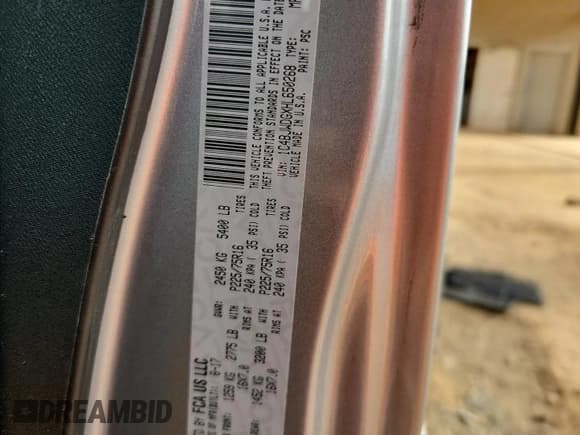 ✅ 2017 Jeep Wrangler Unlimited Sport • VIN: 1C4BJWDGXHL650268 • Лот: 82594345. Опубликован ранее на Copart с пробегом 106 643 миль. Бесплатный доступ к архиву аукционных продаж из США и подробный отчёт об истории автомобиля на DreamBid. Изображение 13.