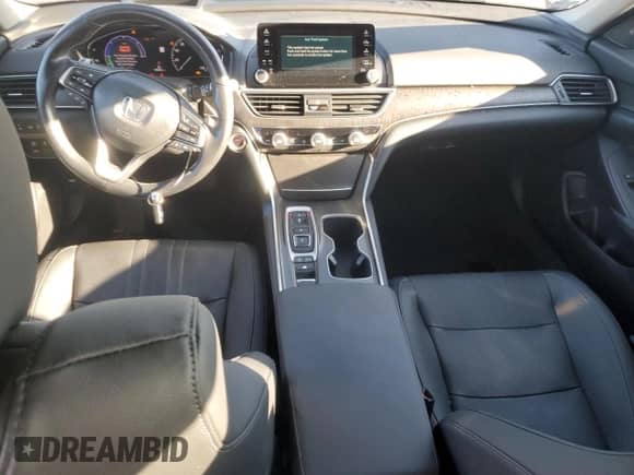 2020 Honda Accord Touring z VIN 1HGCV3F92LA011622, wystawiony jako Copart lot #82562045 z przebiegiem 35 552 mil mil oraz Szkoda całkowita • Salvage title. Historia ofert i sprzedaży dostępna na DreamBid. Obrazek 8.